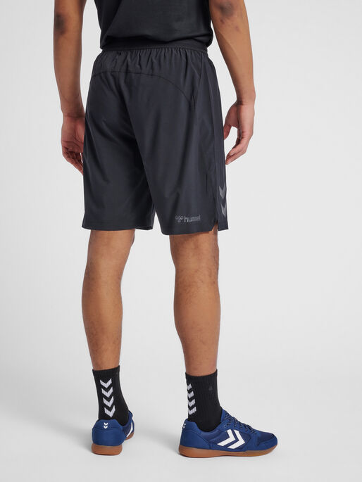hmlAUTHENTIC PRO WOVEN SHORTS, ANTHRACITE, model
