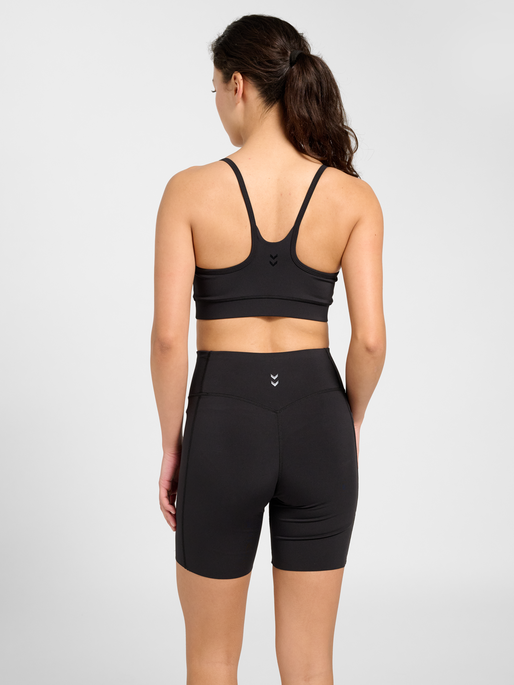 hmlPRIMA MEDIUM SUPPORT BRA, BLACK, model