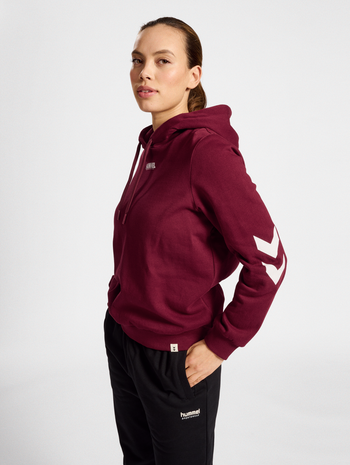 hmlLEGACY WOMAN HOODIE, CABERNET, model