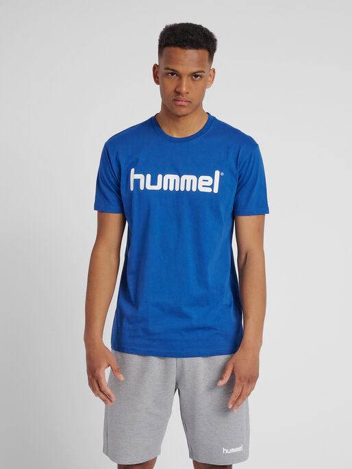 HUMMEL GO COTTON LOGO T-SHIRT S/S, TRUE BLUE, model
