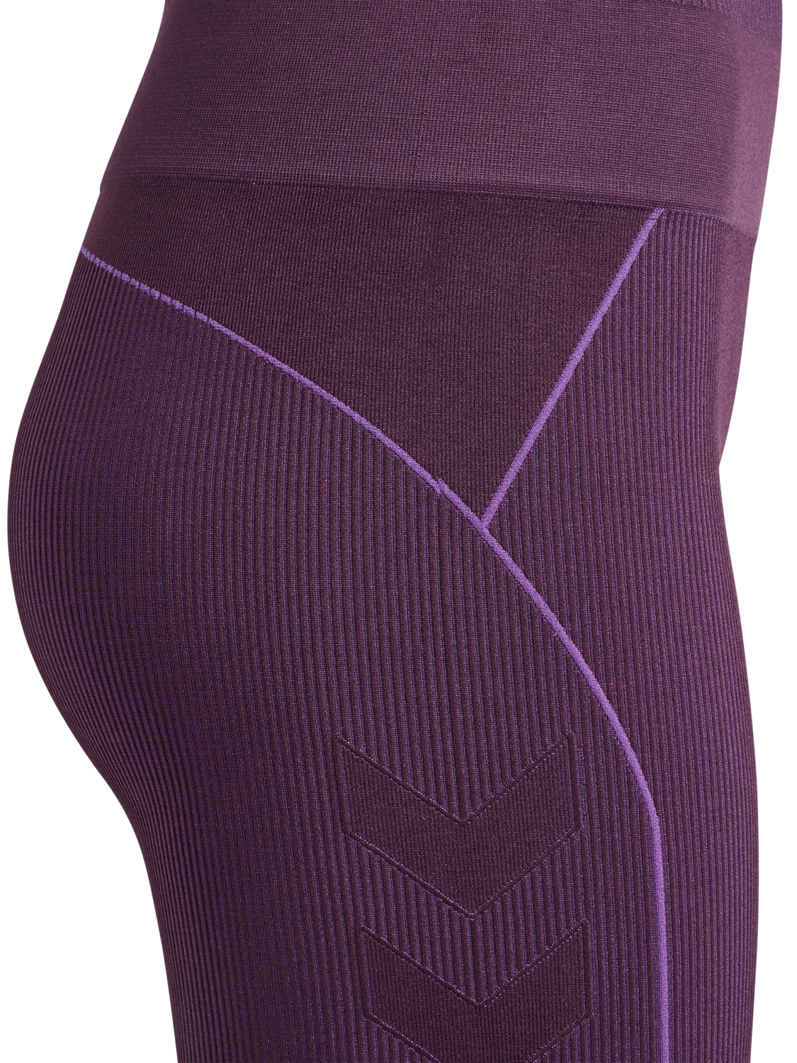 hmlTE CHRISTEL SEAMLESS SHORTS, PLUM PERFECT/BELLFLOWER MELAN, packshot