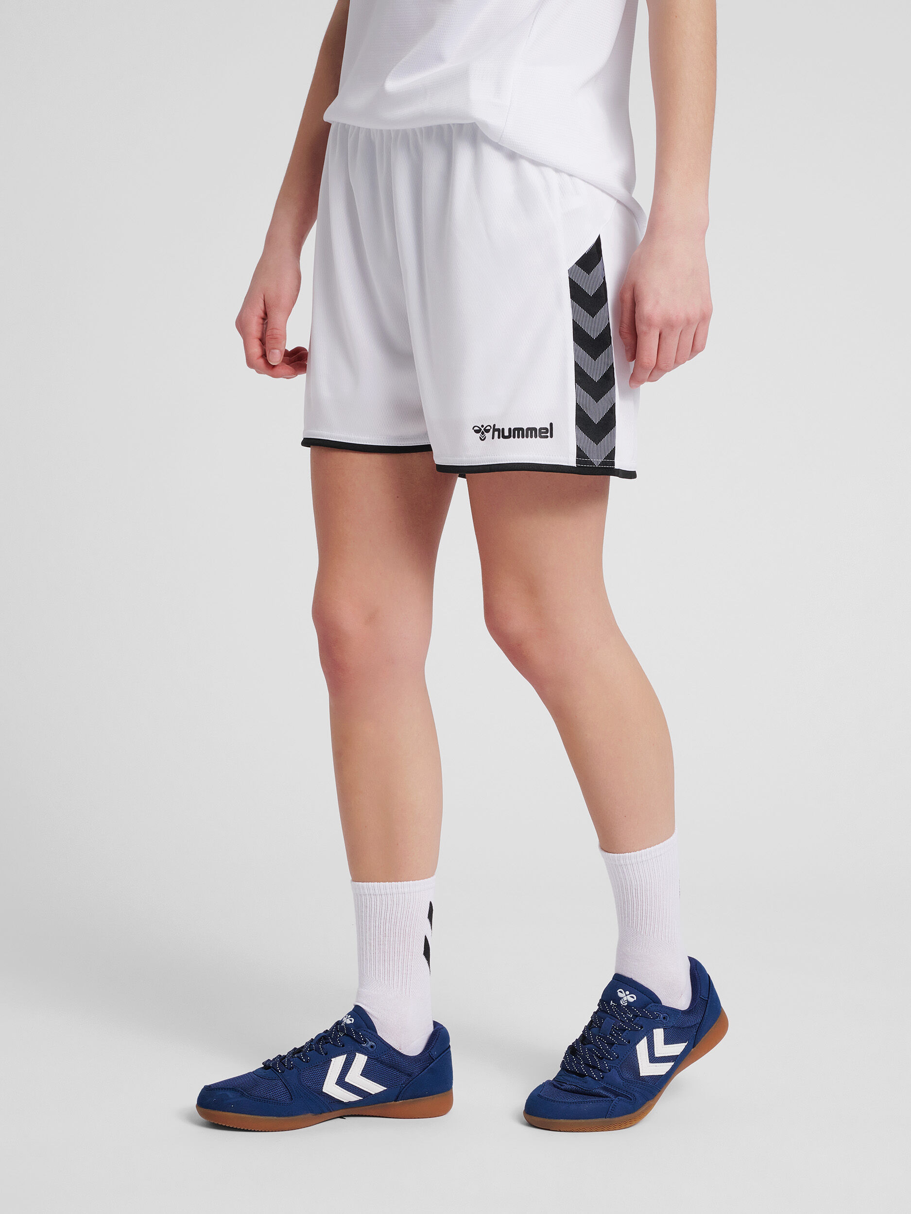 Hummel short hotsell