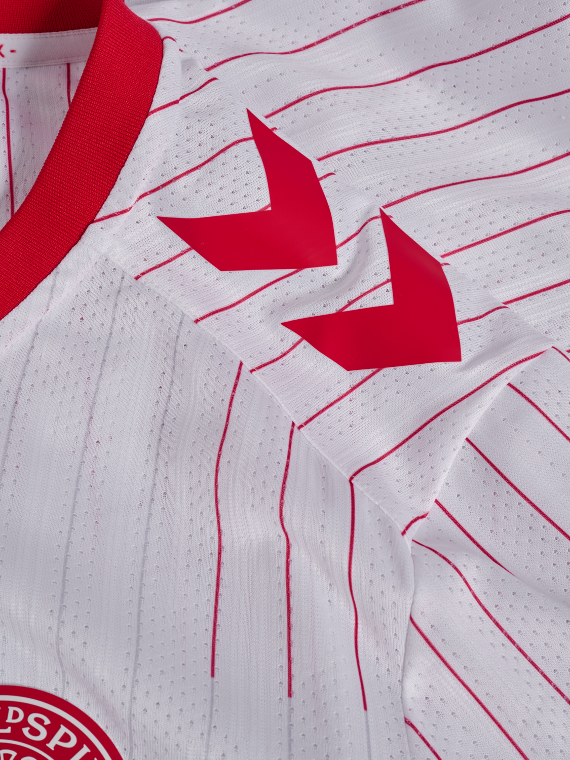 DBU 26 AWAY JERSEY L/S PRO, WHITE, packshot