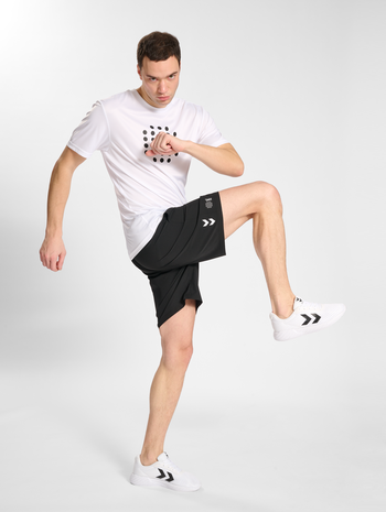 hmlCOURT T-SHIRT S/S, WHITE, model