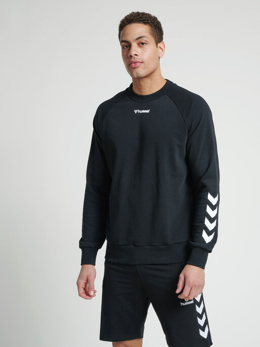 hmlISAM SWEATSHIRT, BLACK, model