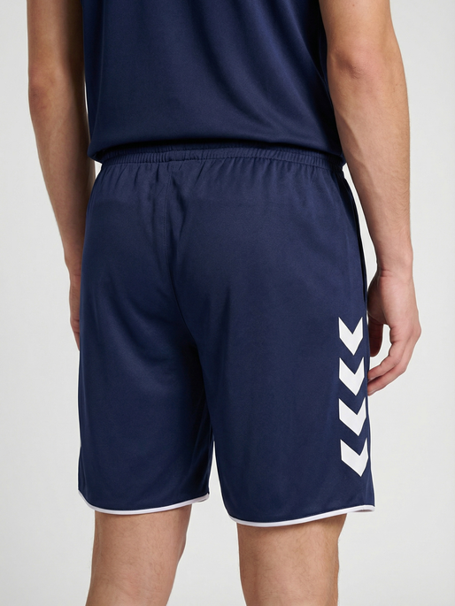 hmlCORE 2.0 SHORTS, MARINE/WHITE, model