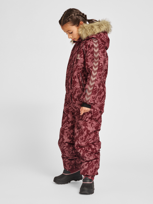 hmlICY TEX SNOWSUIT, WINDSOR WINE, model