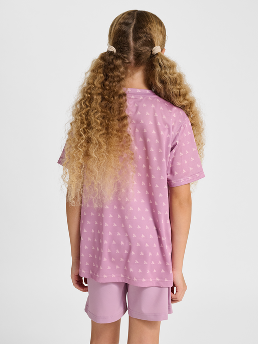 hmlJR BEE AOP T-SHIRT S/S, LAVENDER MIST, model
