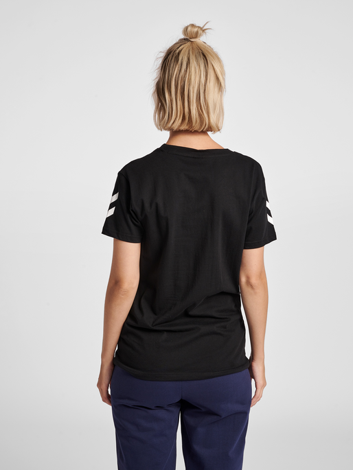 HUMMEL GO COTTON T-SHIRT WOMAN S/S, BLACK, model