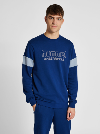 hmlLGC BRYCE SWEATSHIRT, ESTATE BLUE, model