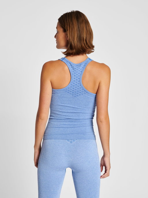 hmlCI SEAMLESS TOP, RIVIERA MELANGE, model