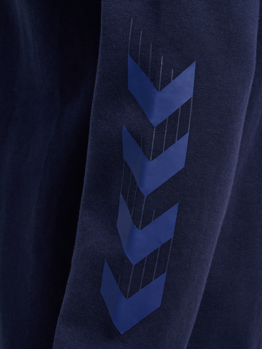 hmlTRAVEL SWEAT HOODIE, MARINE hmlTRAVEL SWEAT HOODIE, MARINE, packshot