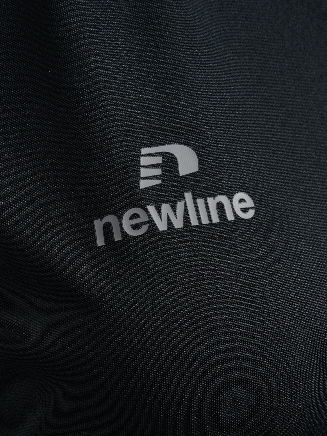 nwlBEAT T-SHIRT L/S W, BLACK, packshot