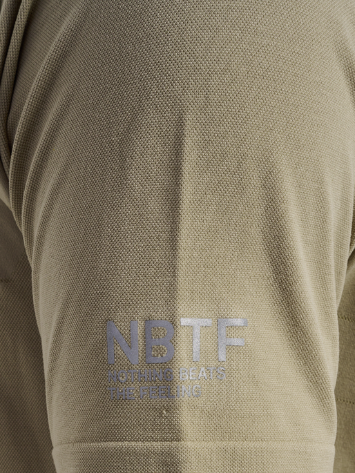 nwlPACE SEAMLESS TEE, SILVER SAGE, packshot