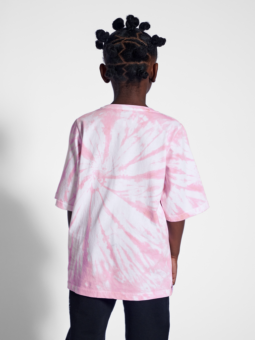 stsRIVER T-SHIRT S/S, FUCHSIA PINK, model