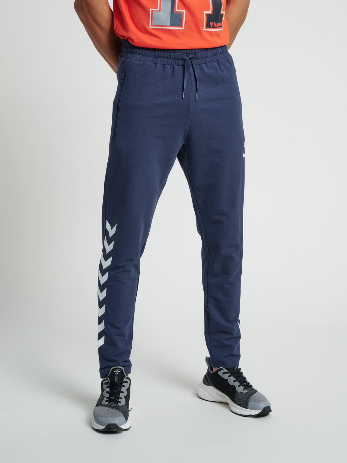 hummel RAY 2.0 TAPERED PANTS | hummelsport.de