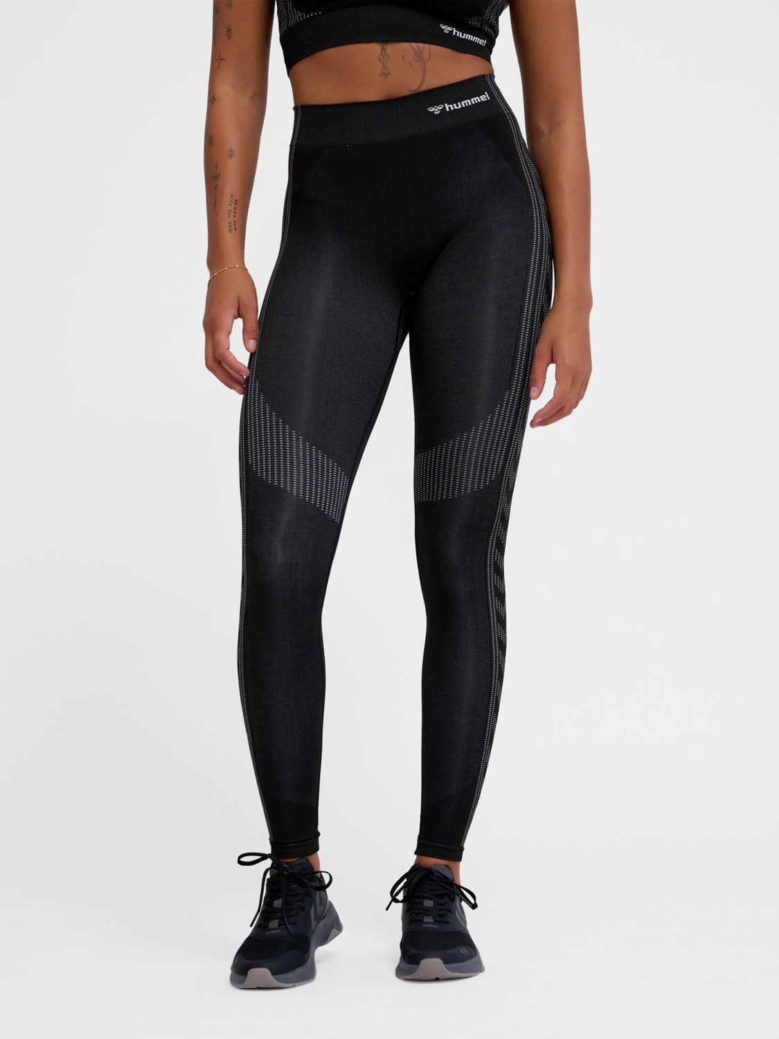 hummel MT SHAPING SEAMLESS MW TIGHTS - BLACK | hummelsport.de
