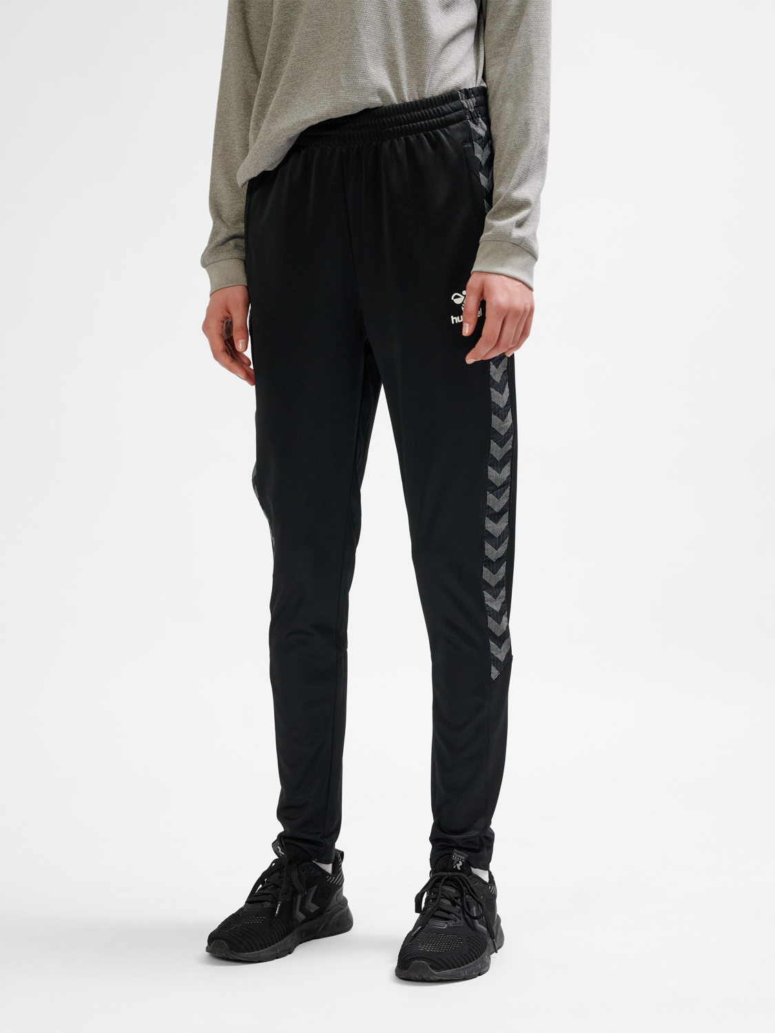 hummel AUTHENTIC TRAINING PANTS WOMAN - BLACK | hummelsport.de