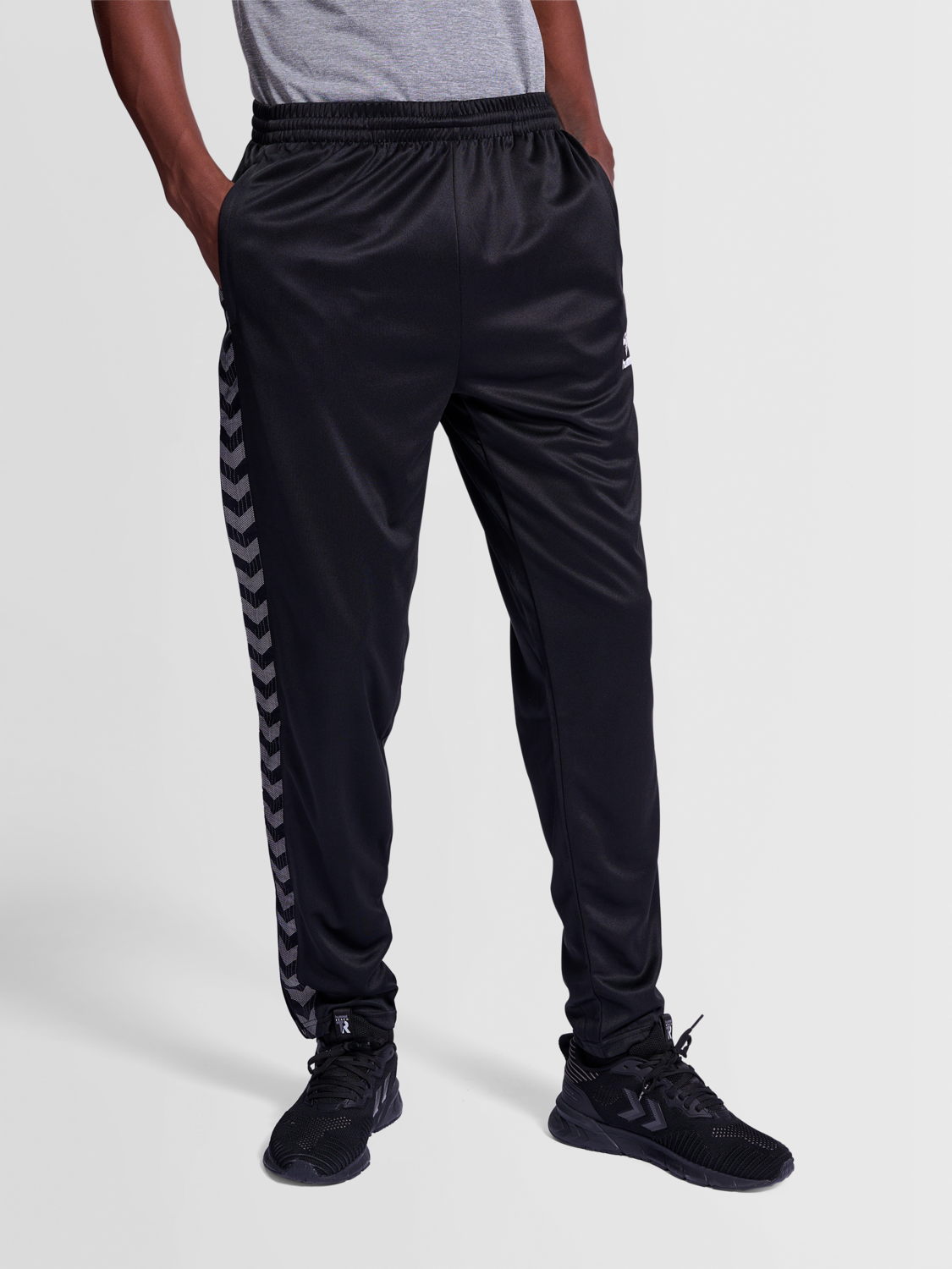 hummel AUTHENTIC PL PANTS - BLACK | hummelsport.de 